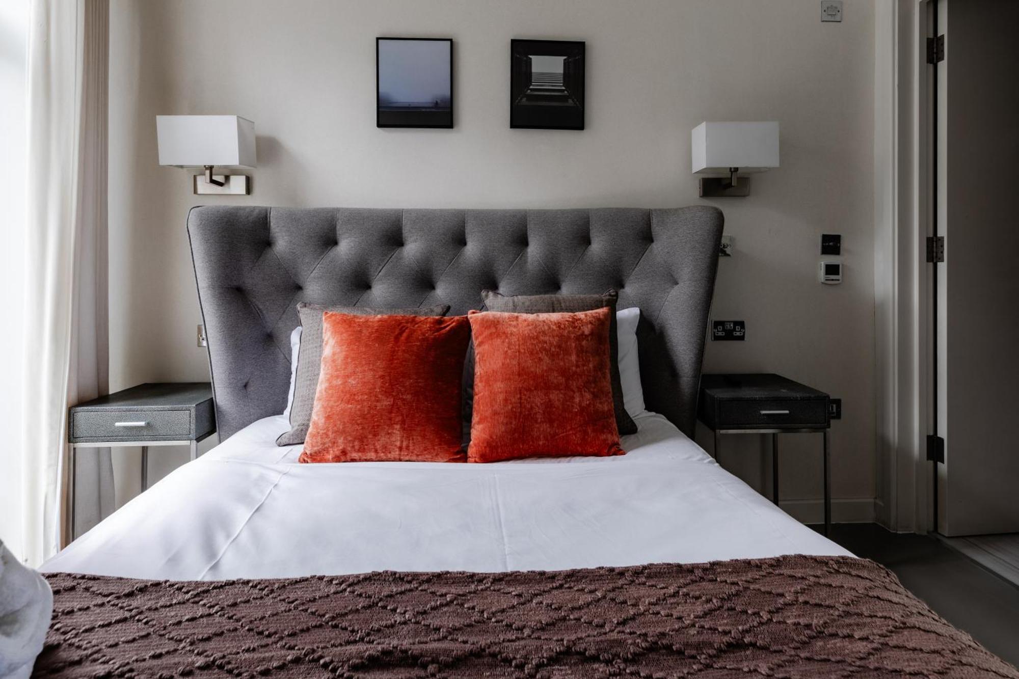 High Street Kensington Apartments ロンドン 部屋 写真